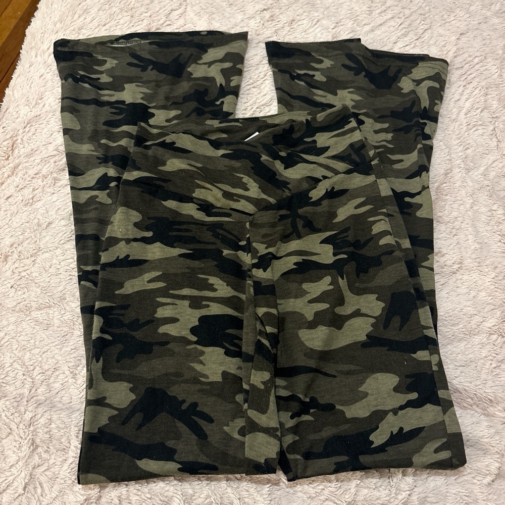 SHEIN Camouflage Leggings